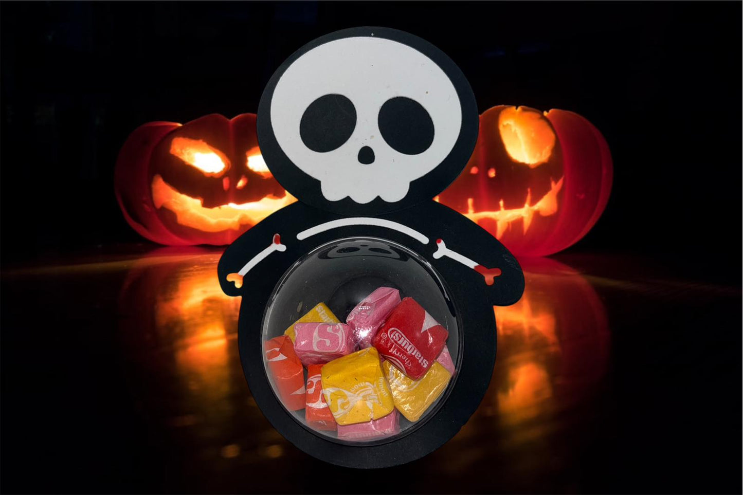 Spooky Skeleton Candy Dome (Candy Included)
